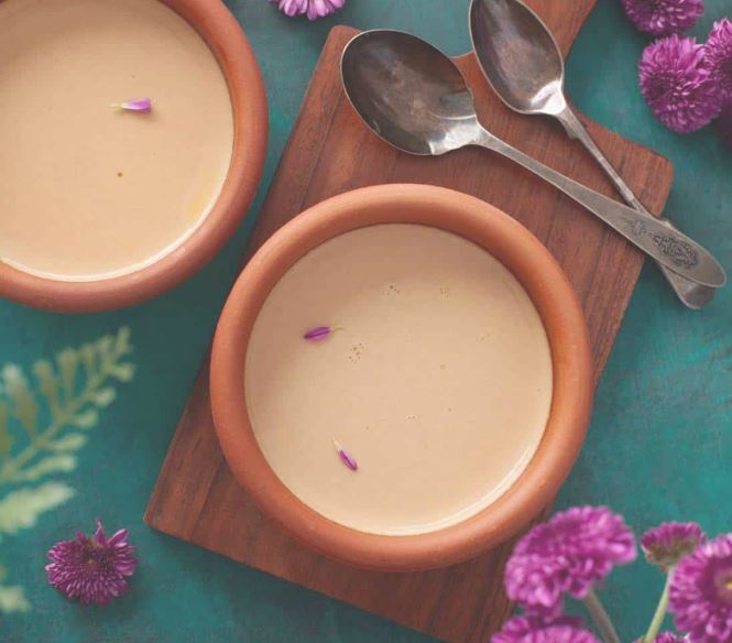 বগুড়ার চিনিপাতা দই ( Caramel Yogurt)